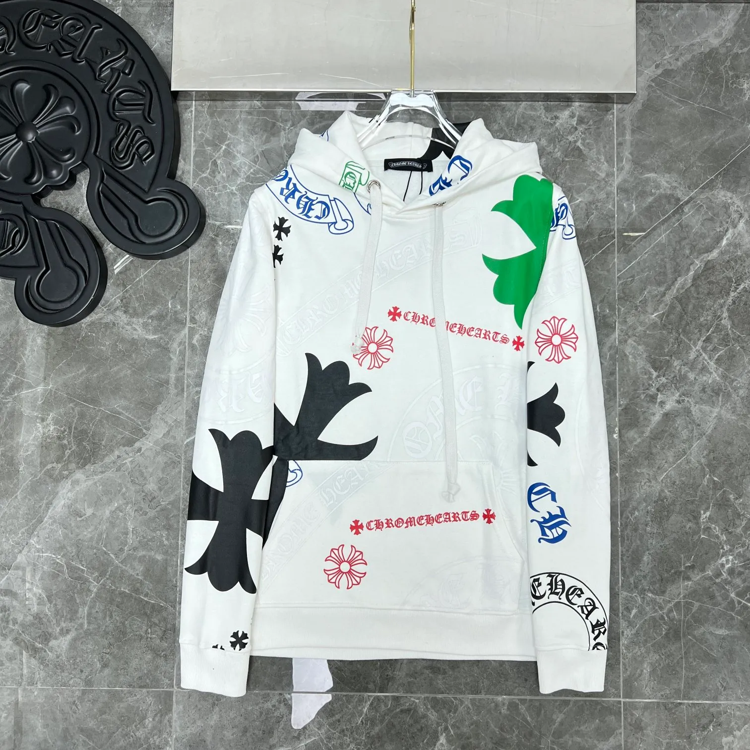 P260 Chrome Hearts 🍁Autumn and Winter🍁 2025 Simultaneous sales at counters❤️ Chrome logo limited online hooded sweatshirt Imported environmentally friendly glue printing and dyeing Improved customized version 1:1 high-gram weight high-quality fabric 🌈Recommended colors: black white 🌈 Size: S, M, L, XL